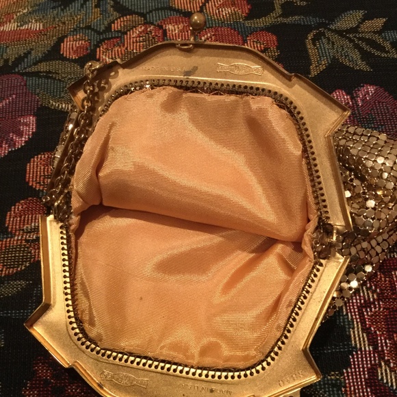 Whiting and Davis Gold Mesh Small Evening Purse - Picture 3 of 3